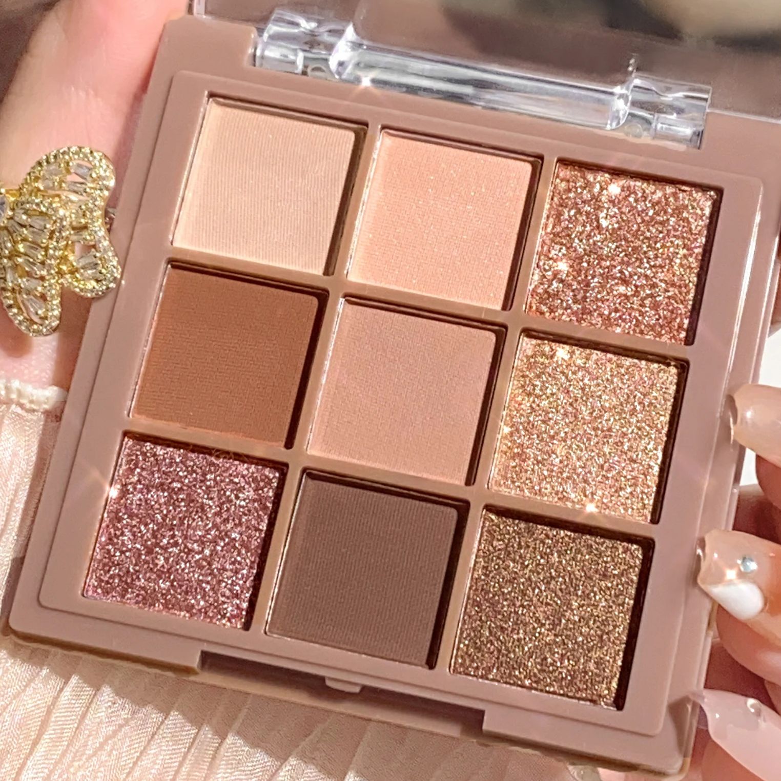 Lüks 9-18 renkli göz farı pale - Beauty Huda Makeup incelemesi ve fiyatı